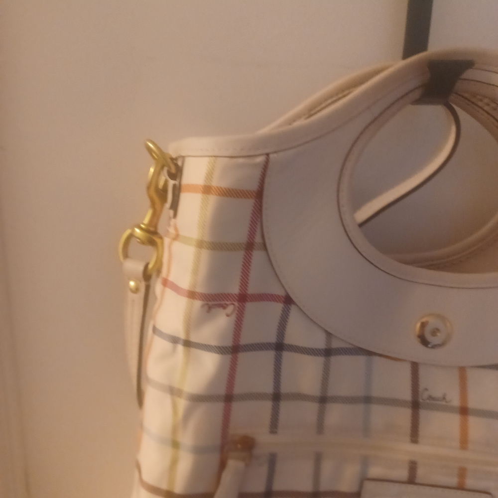 Vintage Rare soft Leather Coach Shoulder Bag that is turned inside out adjustab - Picture 2 of 16